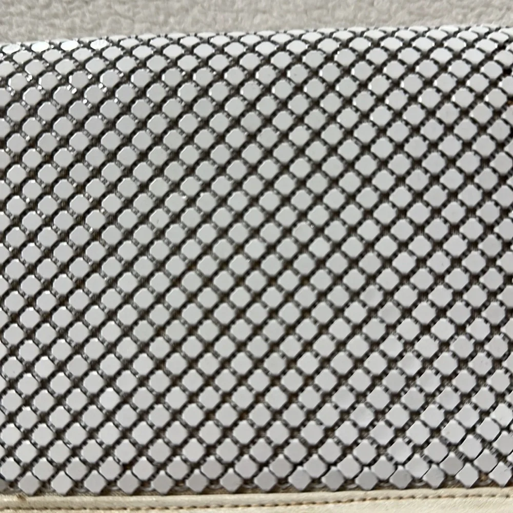 Whiting & Davis Off White Cream  Alumesh Metal Mesh Crossbody bag Great shape!